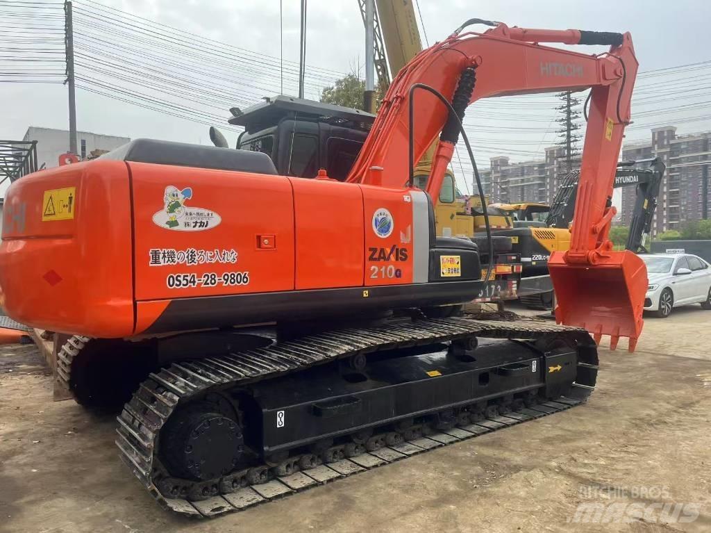 Hitachi 210LC Excavatoare pe șenile
