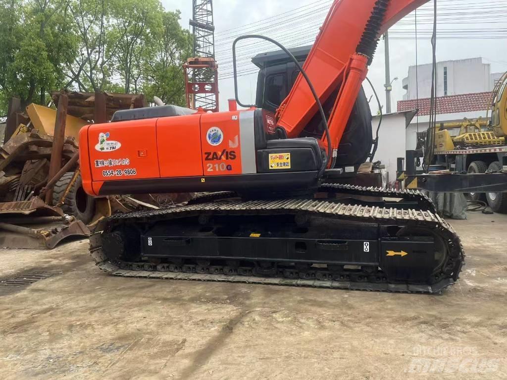 Hitachi 210LC Excavatoare pe șenile
