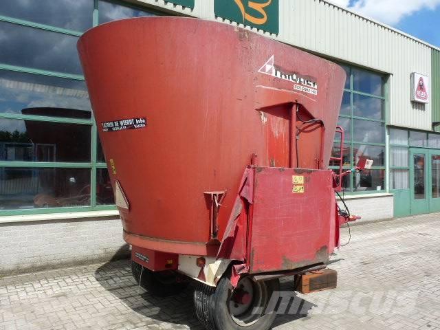 Trioliet SM-14 Hranire animale