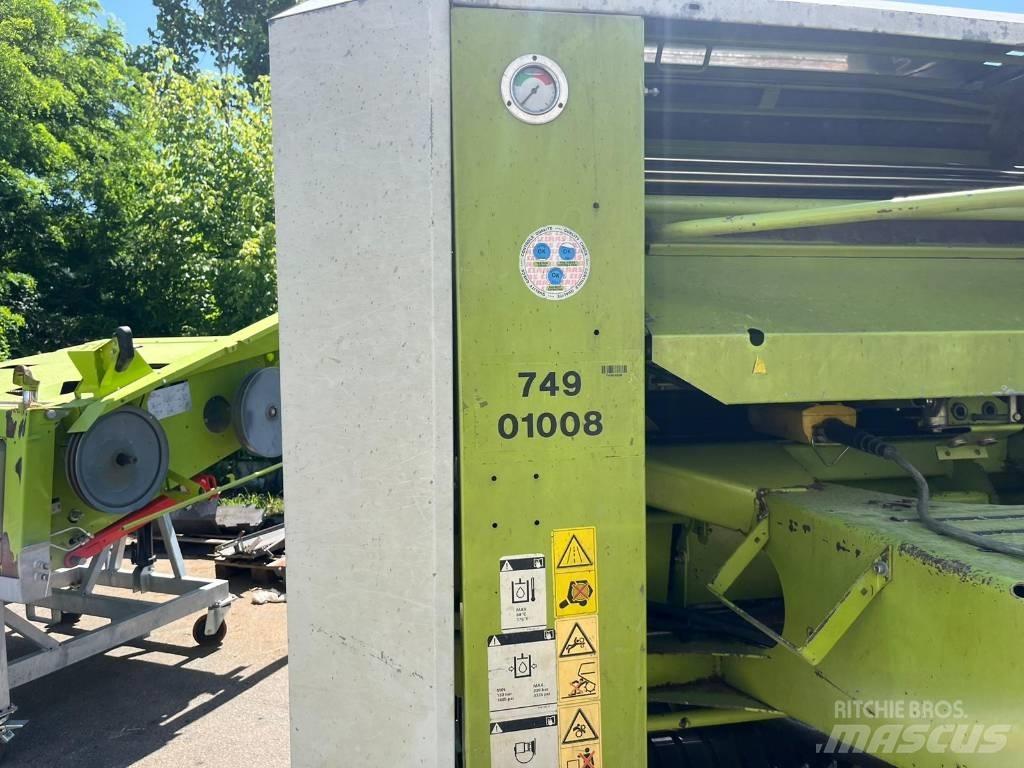 CLAAS Rollant 240 Masina de balotat cilindric