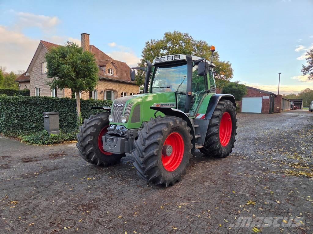 Fendt 716 Vario Tractoare