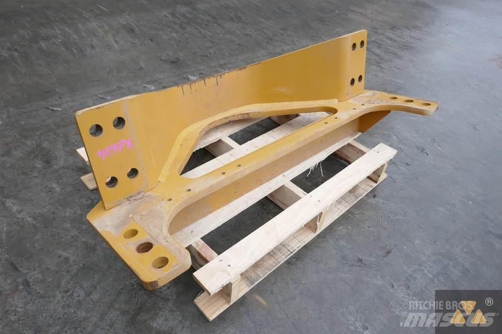 CAT 140M3 Drawbar Transport - Altele