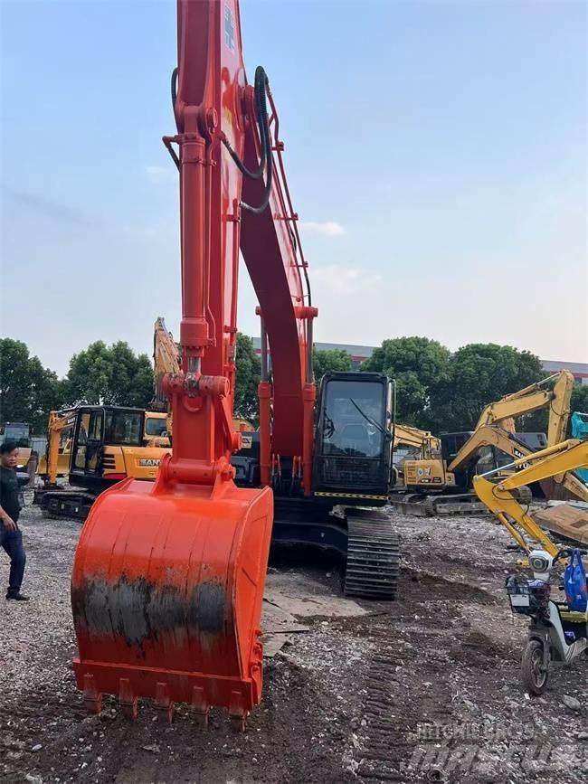 Hitachi ZX 200 Excavatoare pe șenile
