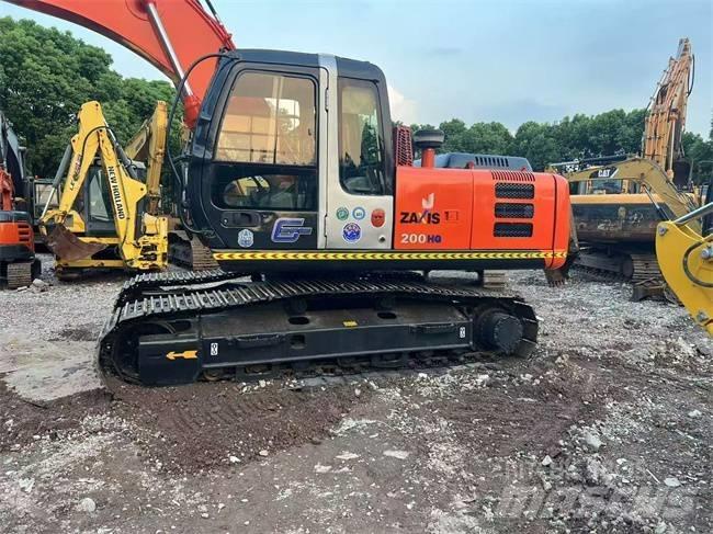 Hitachi ZX 200 Excavatoare pe șenile
