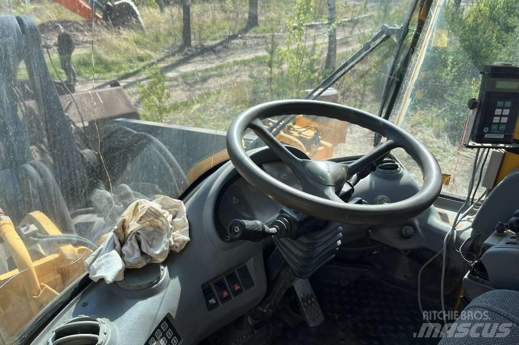 Volvo L 220 D Incarcator pe pneuri