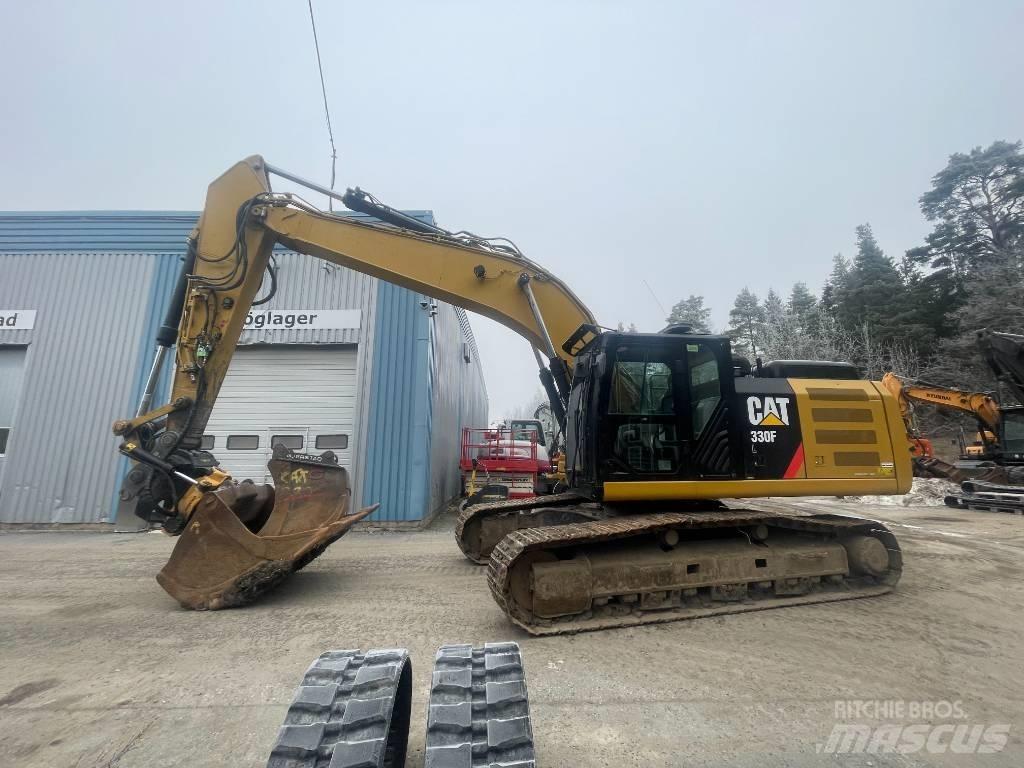 CAT 330 Excavatoare pe șenile
