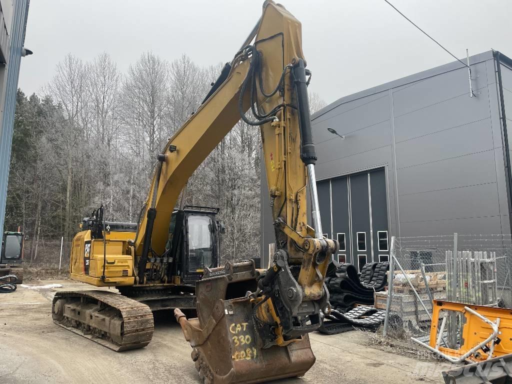 CAT 330 Excavatoare pe șenile
