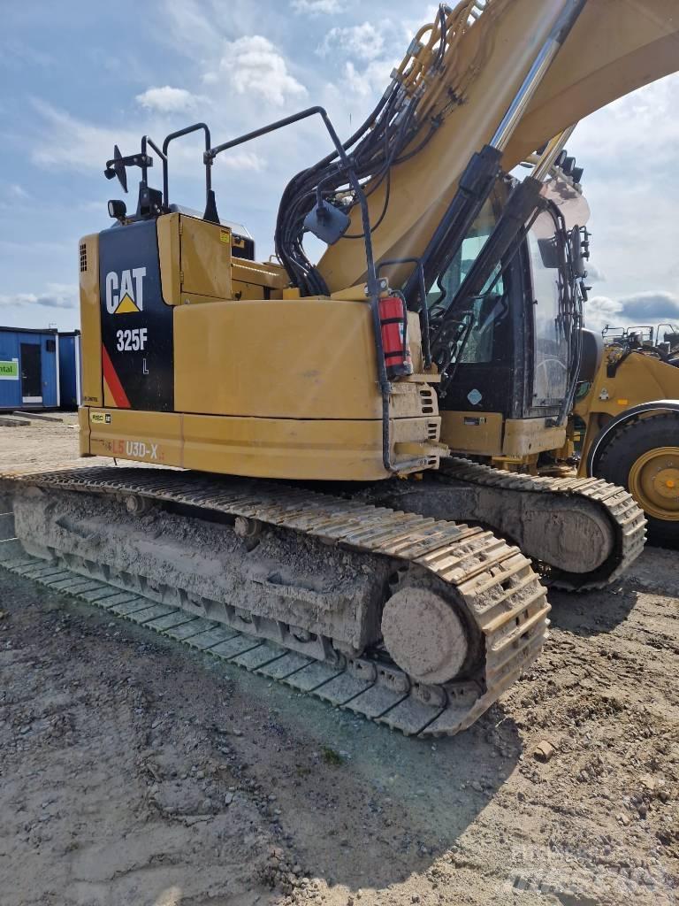 CAT 325 F Excavatoare pe șenile
