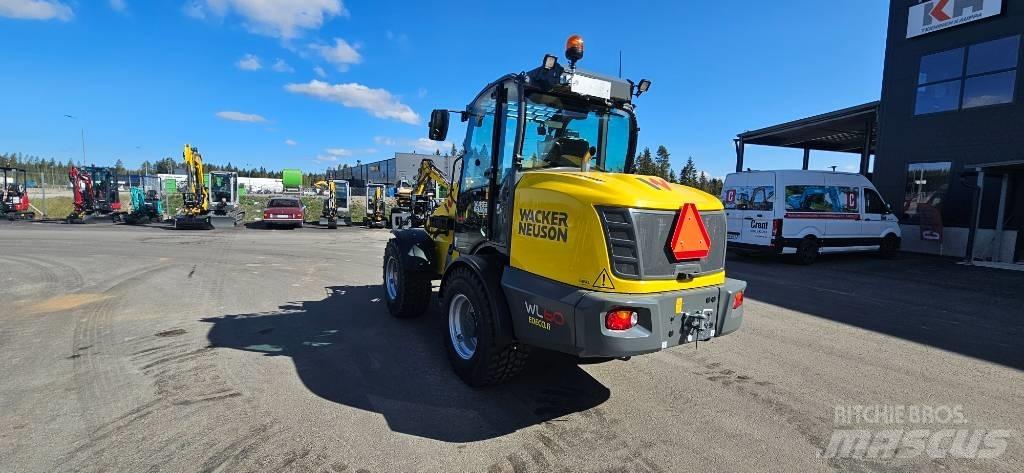 Wacker Neuson WL 60 Incarcator pe pneuri