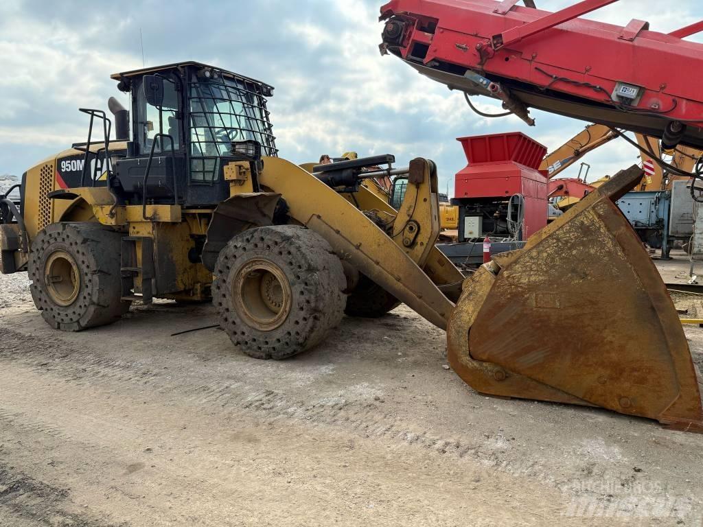 CAT 950 M Incarcator pe pneuri