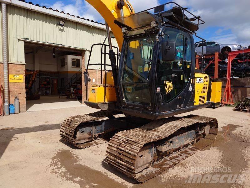 JCB JS130LC Plus+ Excavatoare pe șenile
