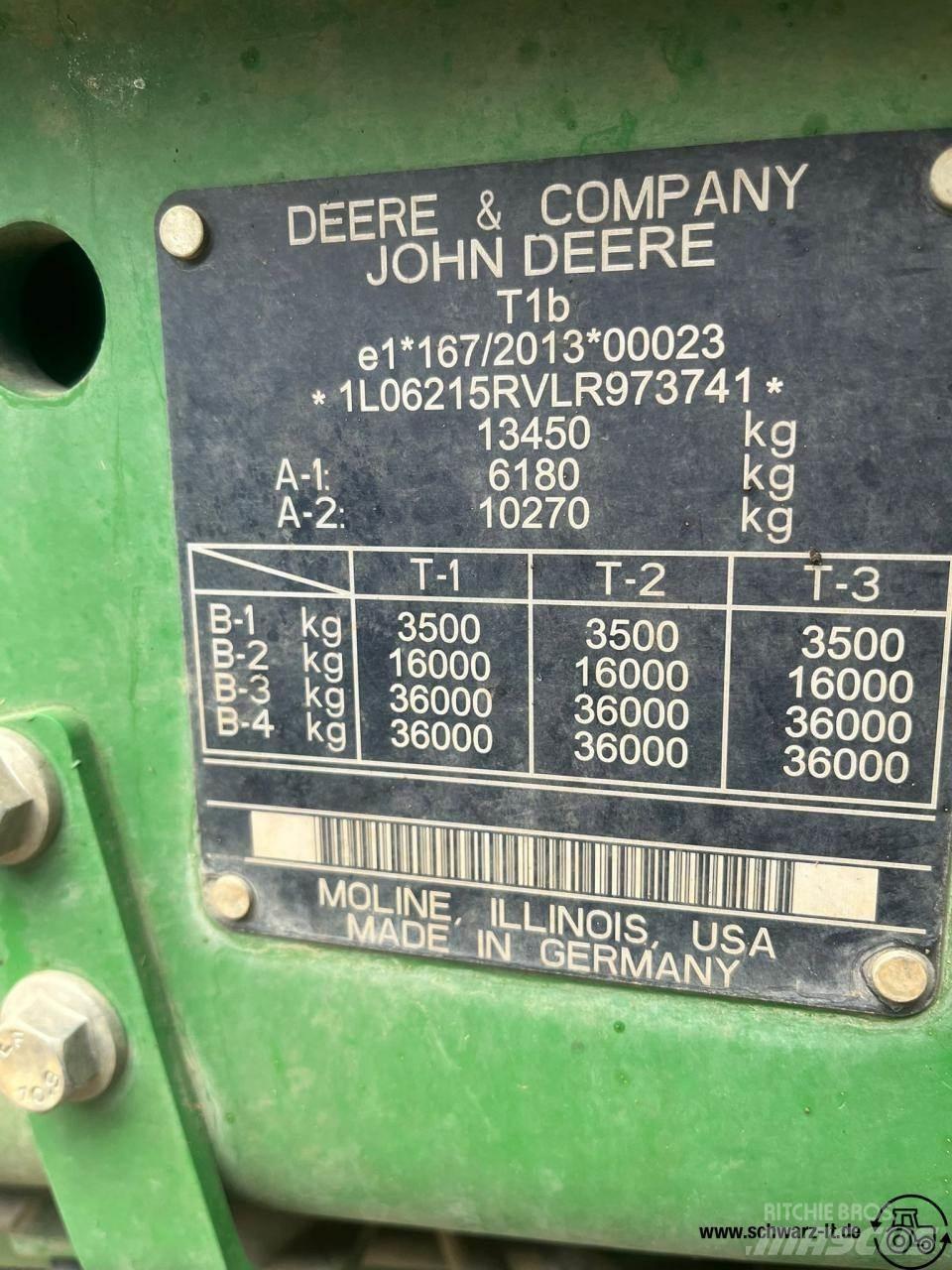 John Deere 6215R Tractoare