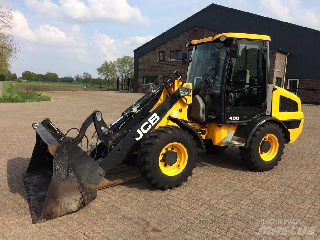 JCB 406 Incarcator pe pneuri
