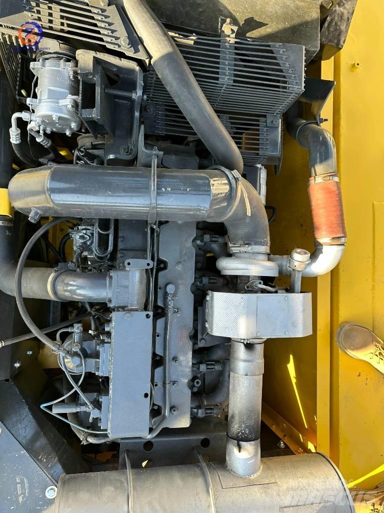 Komatsu PC 300 Excavatoare pe șenile
