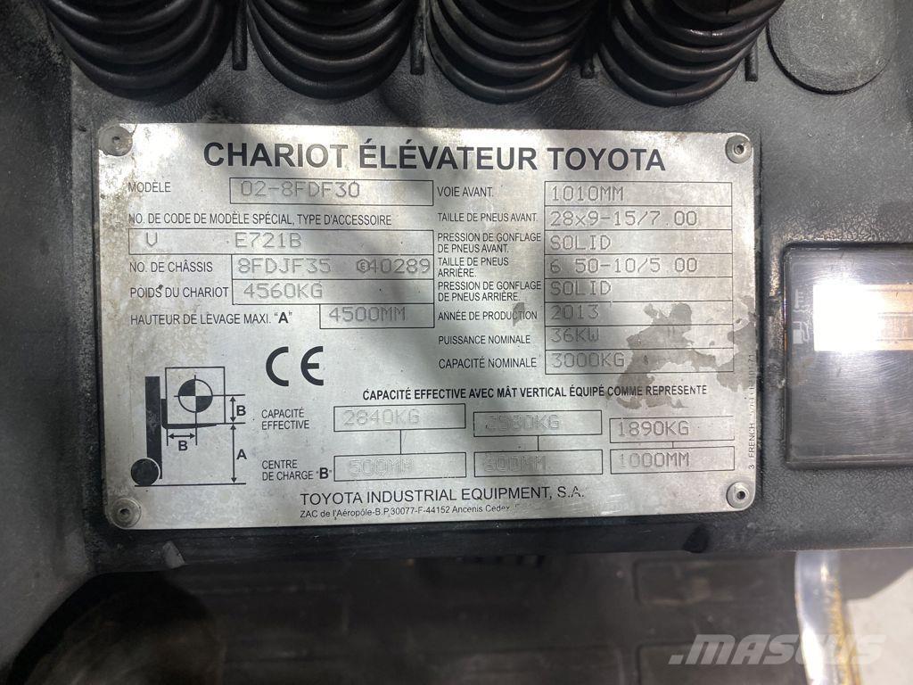 Toyota 02-8FDF30 Stivuitor diesel