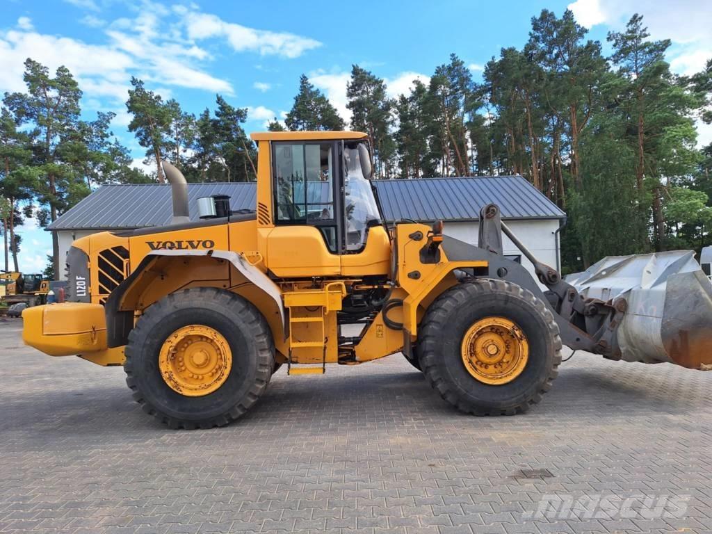 Volvo L 120 F Incarcator pe pneuri