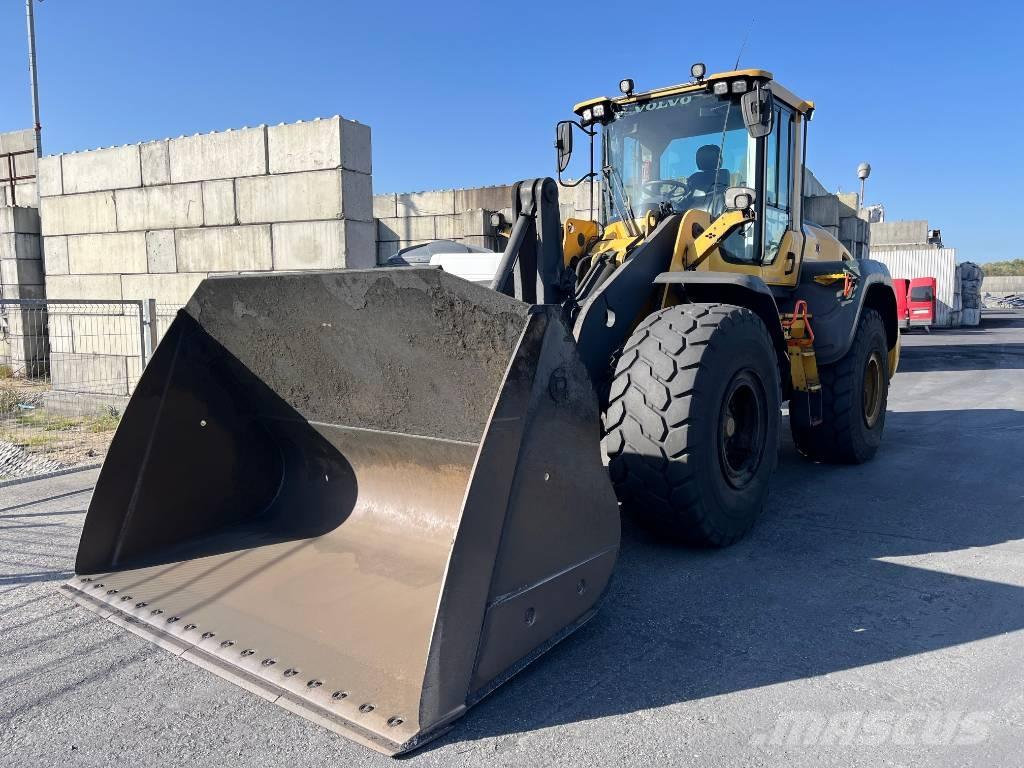 Volvo L 120 H Incarcator pe pneuri
