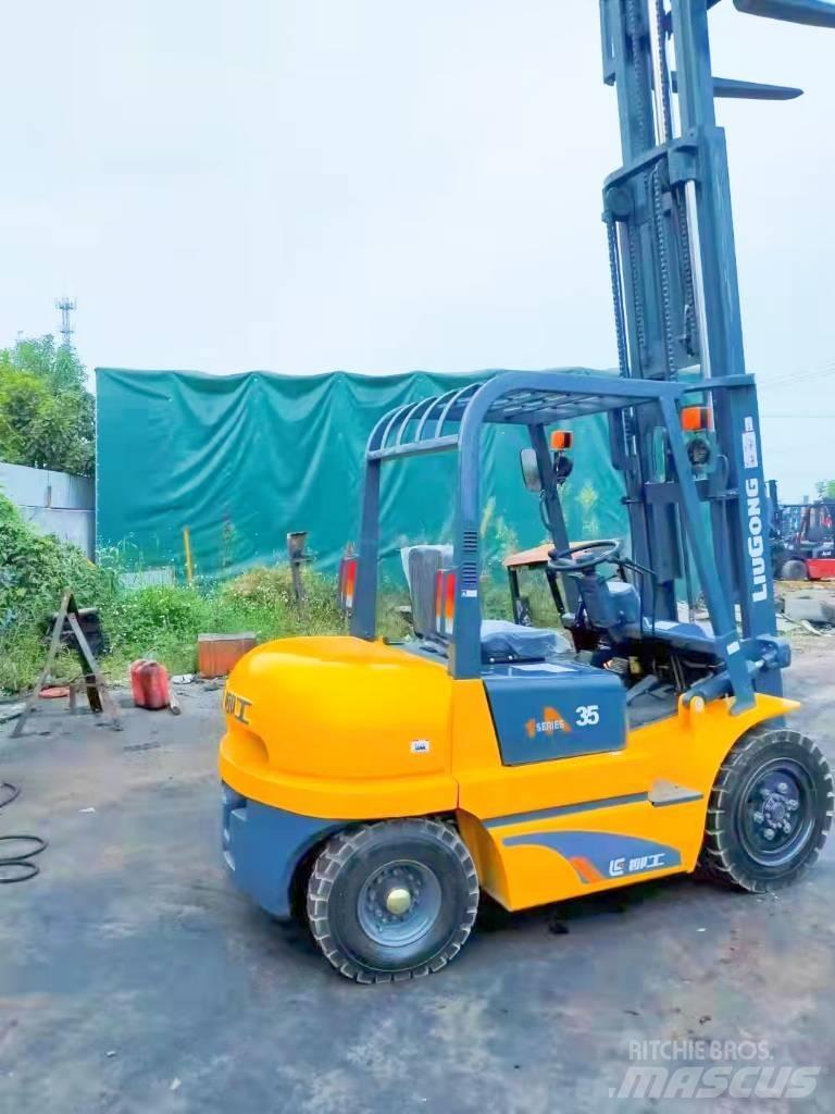 LiuGong CPC 35 Stivuitor diesel