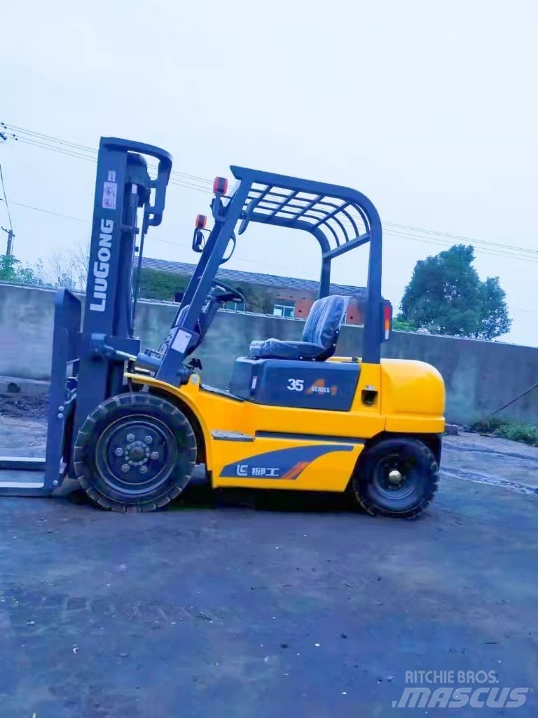 LiuGong CPC 35 Stivuitor diesel