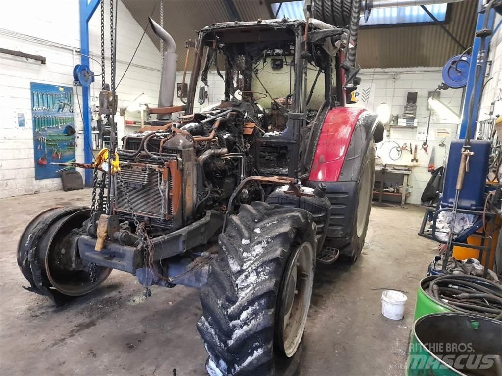 Valtra N163 Tractoare