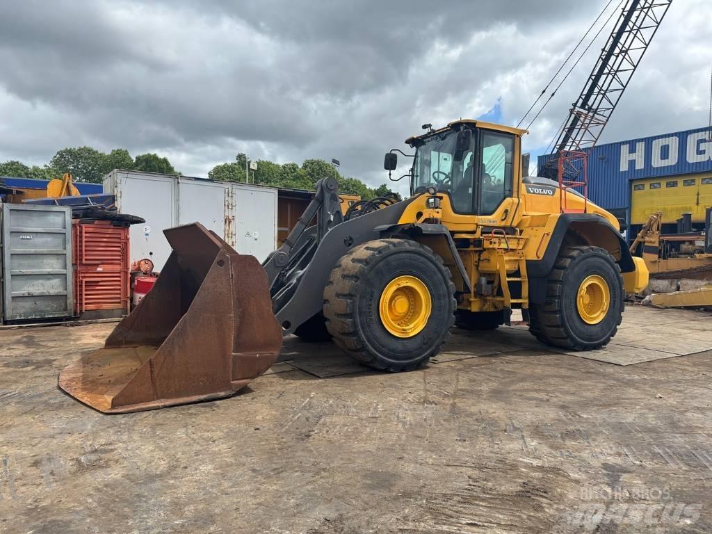 Volvo L 220 H Incarcator pe pneuri