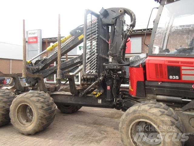 Komatsu 835 Transportoare