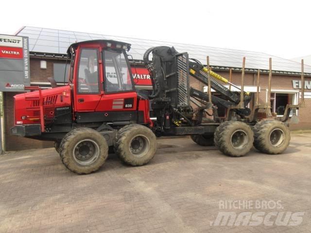Komatsu 835 Transportoare