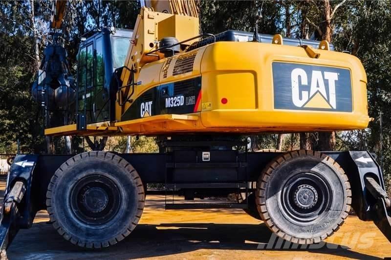 CAT M325 Mini excavatoare < 7t