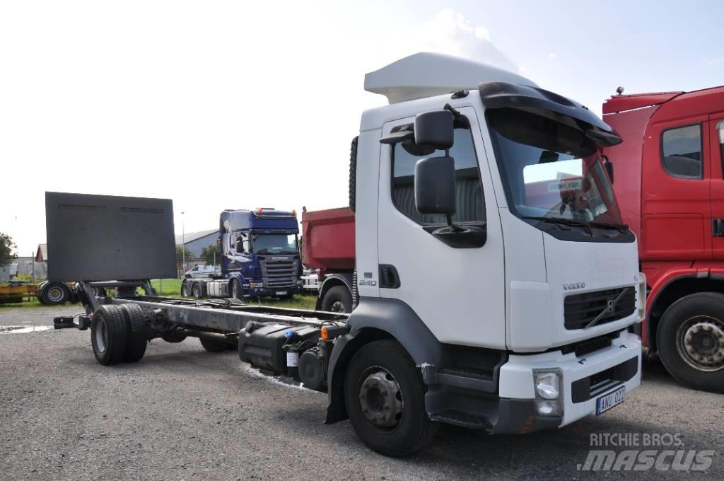 Volvo FL240 4x2 Camion cabina sasiu