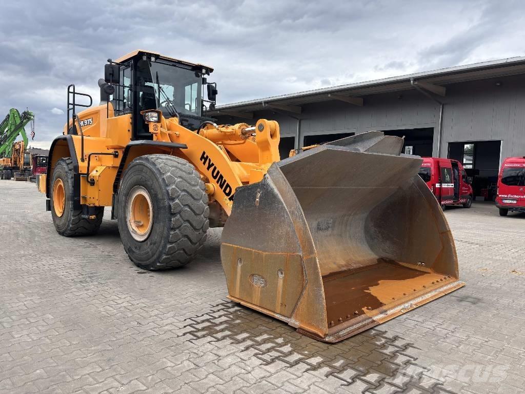 Hyundai HL 975 Incarcator pe pneuri