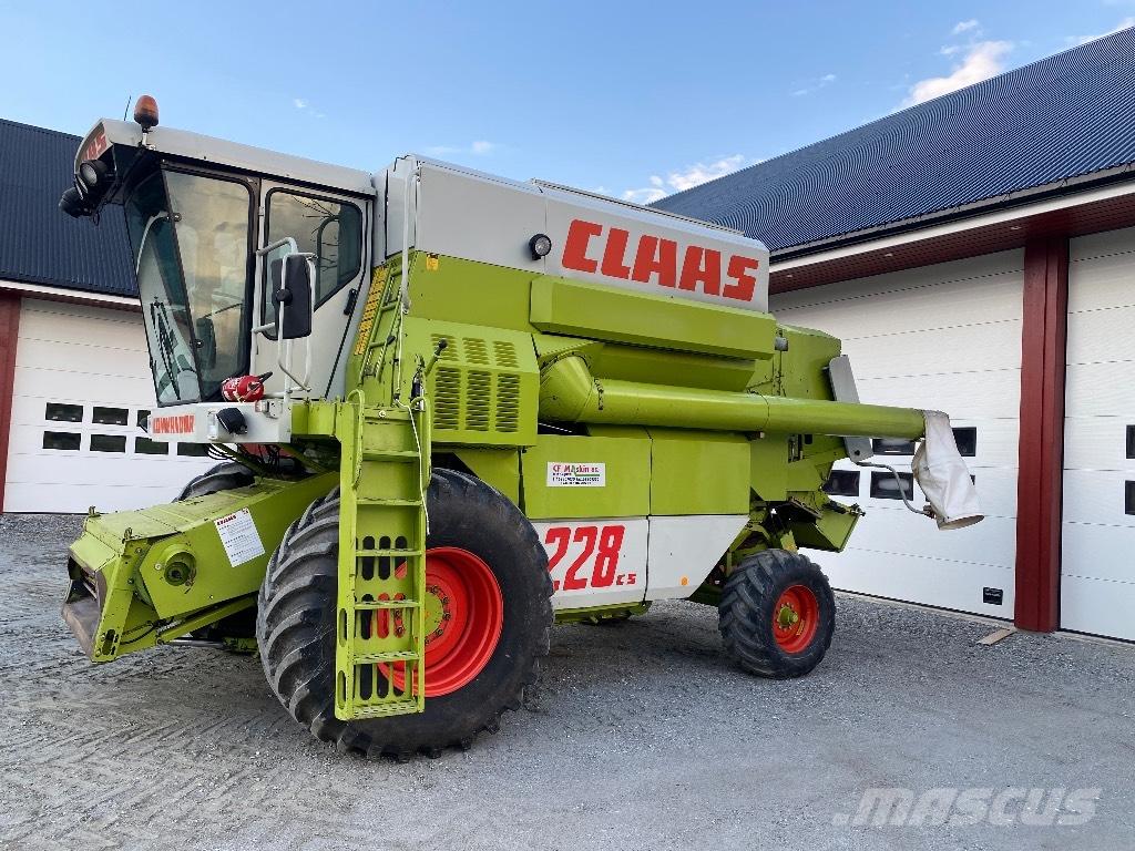 CLAAS Commandor 228 Combine de secerat