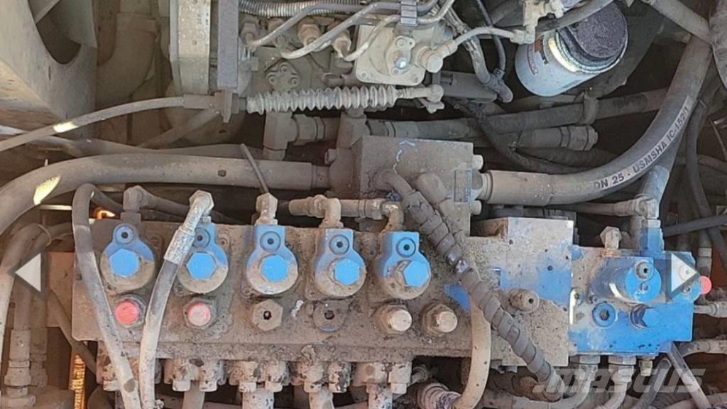 Hitachi EX 135 W Excavatoare cu roti