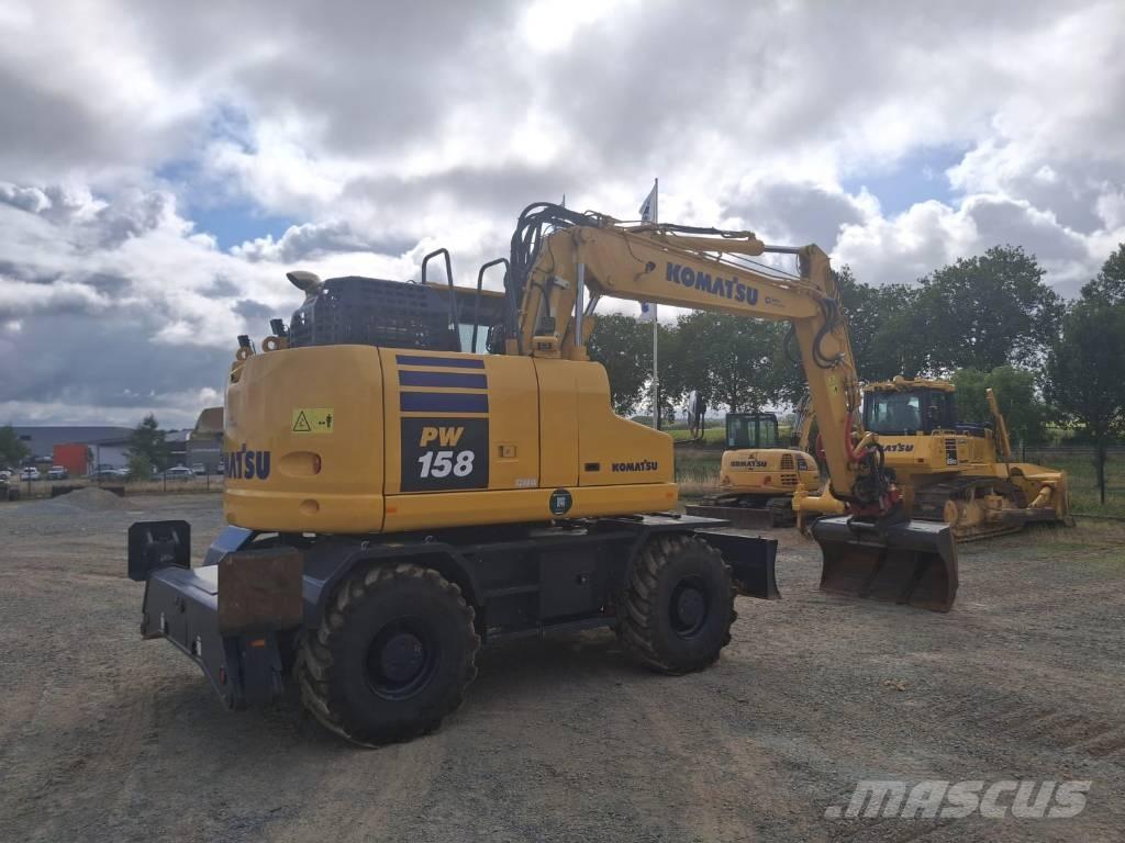 Komatsu PW158-11 Excavatoare cu roti