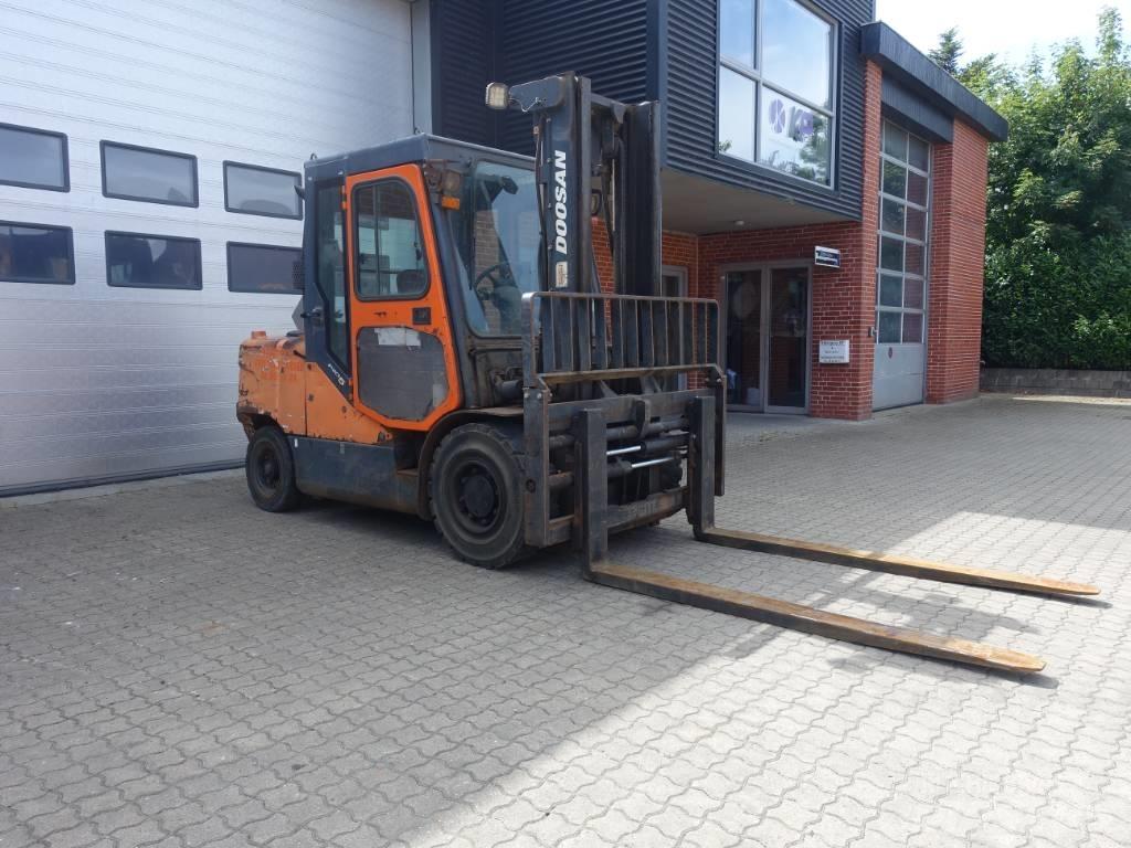 Doosan D 55 C-5 Stivuitor diesel