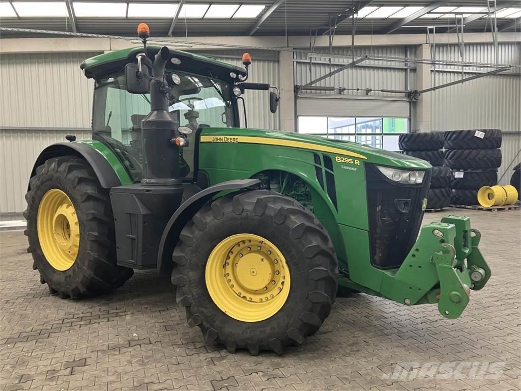 John Deere 8295R Tractoare