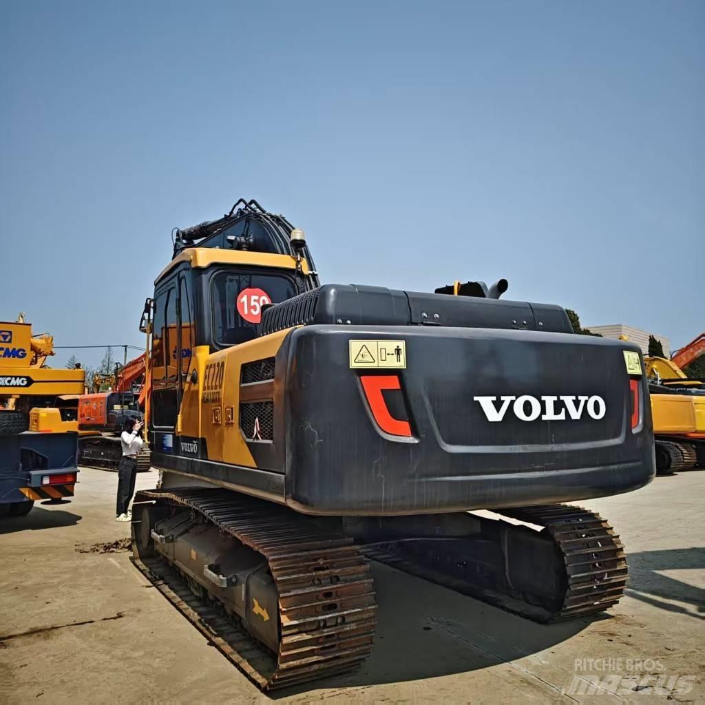 Volvo EC 220 Excavatoare pe șenile
