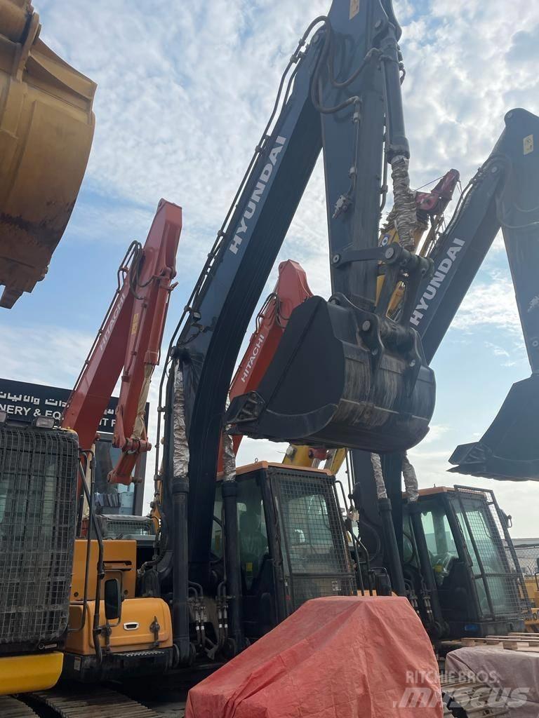 Hyundai HX225S L Excavatoare pe șenile
