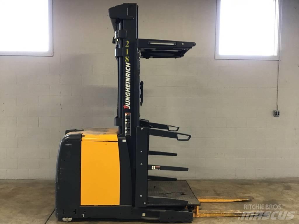 Jungheinrich EKS208 Utilaje speciale de ridicare si agatare