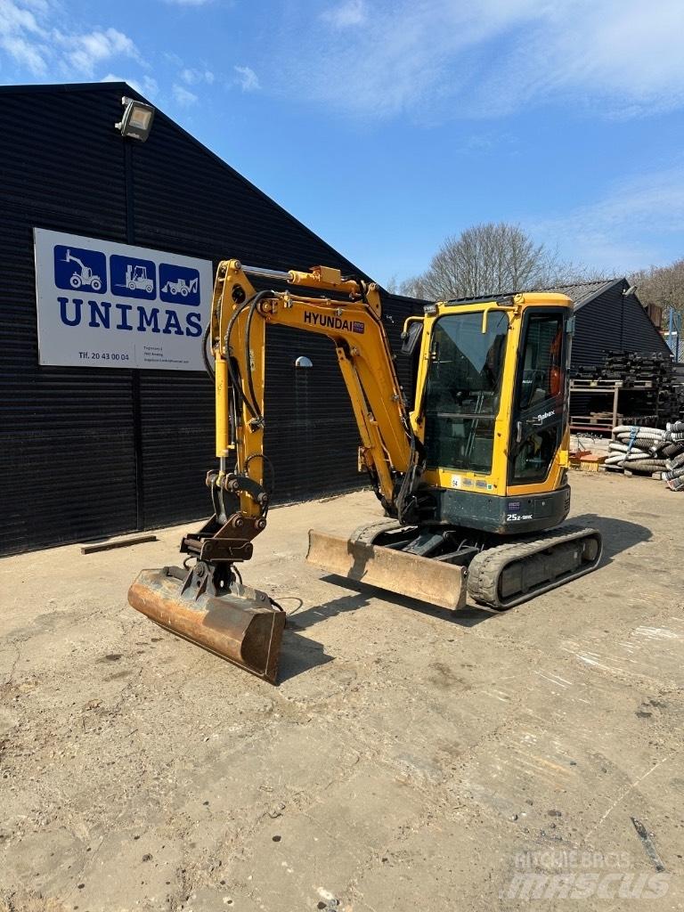 Hyundai 25 Z-9 Mini excavatoare < 7t