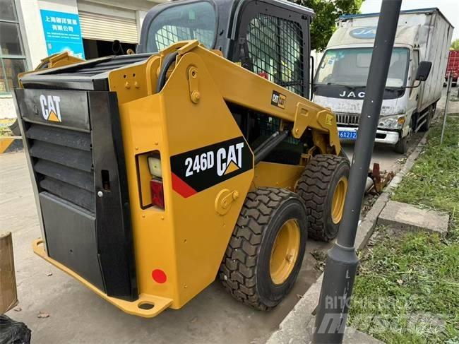 CAT 246 D Mini incarcator