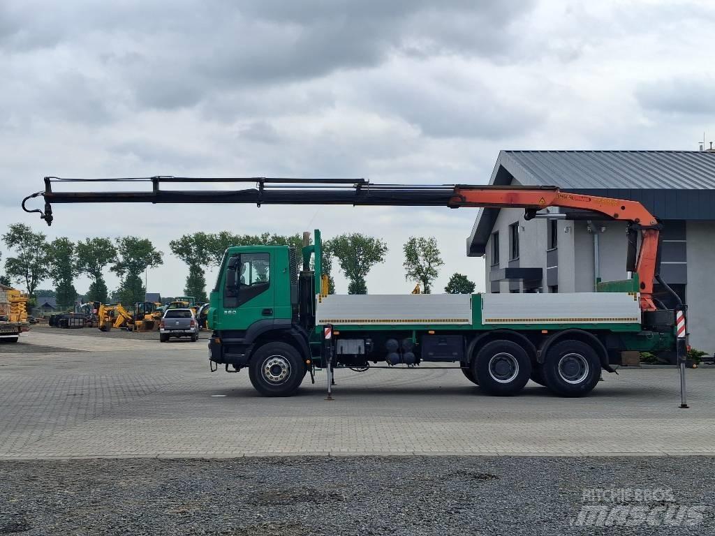 Iveco Trakker 360 Camioane cu macara