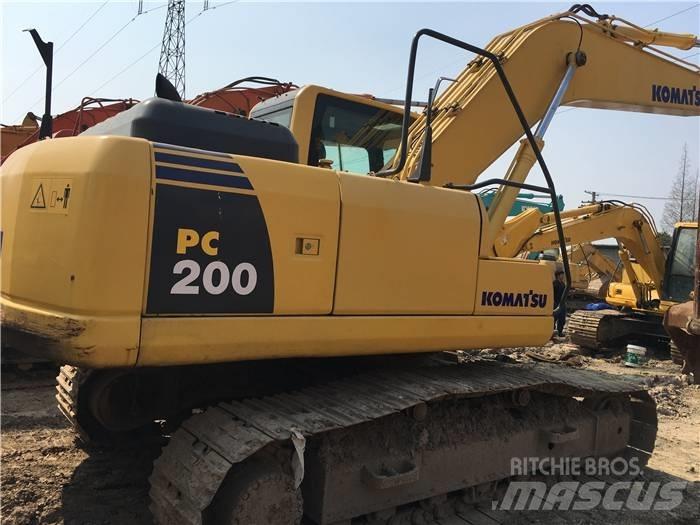 Komatsu PC 200-8 Excavatoare pe șenile
