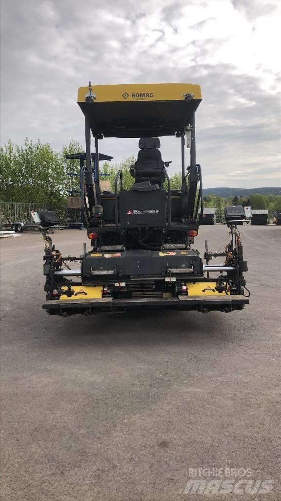 Bomag BF 300 P-2 Pavatoare asfalt