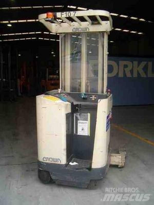 Crown 35RRTT210 Stivuitor cu catarg retractabil