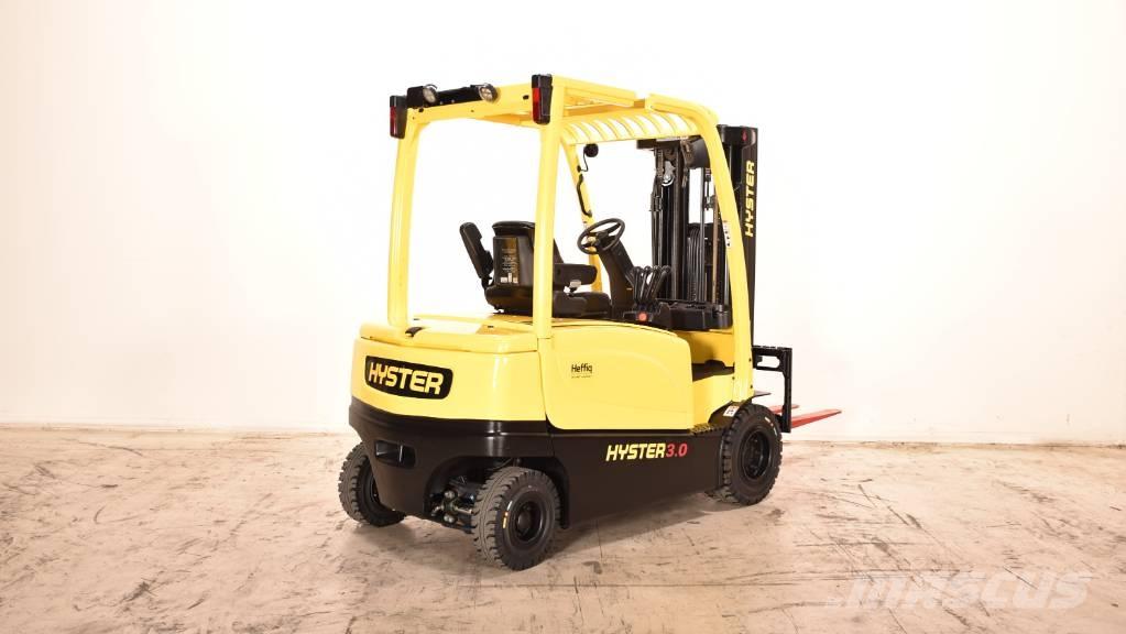 Hyster J3.0XN Stivuitor electric