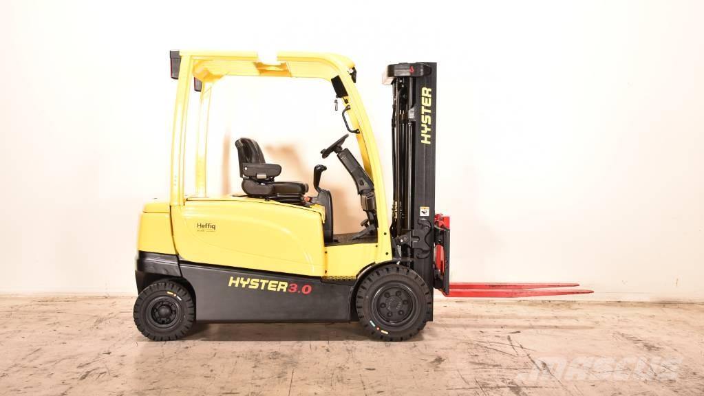 Hyster J3.0XN Stivuitor electric