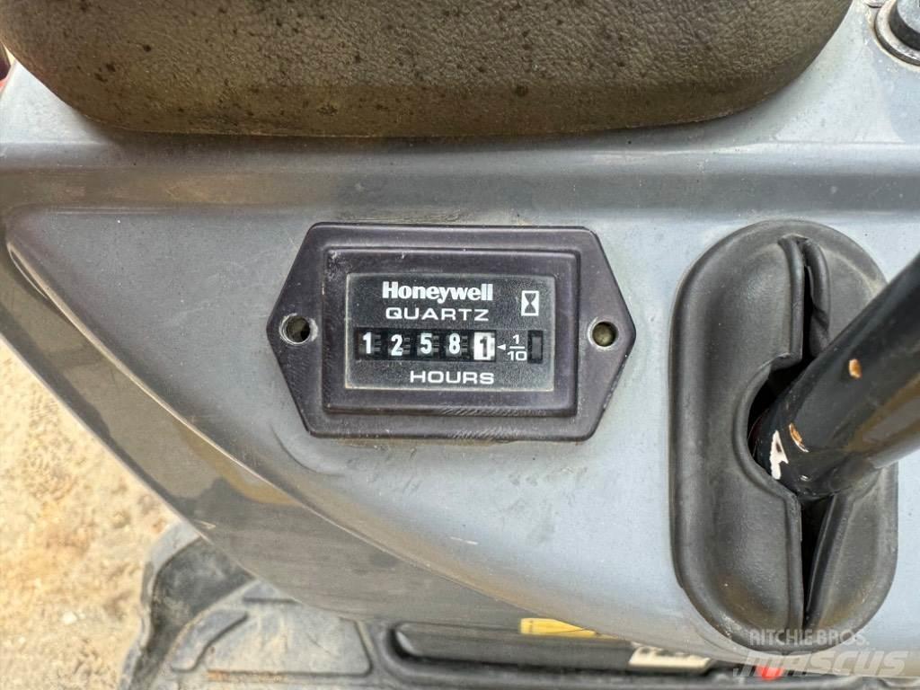 Yanmar SV08 (1C088) Mini excavatoare < 7t