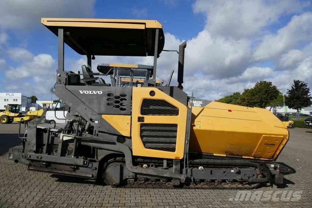 Volvo ABG P 6820  C Pavatoare asfalt