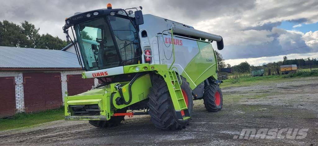 CLAAS Tucano 450 Combine de secerat