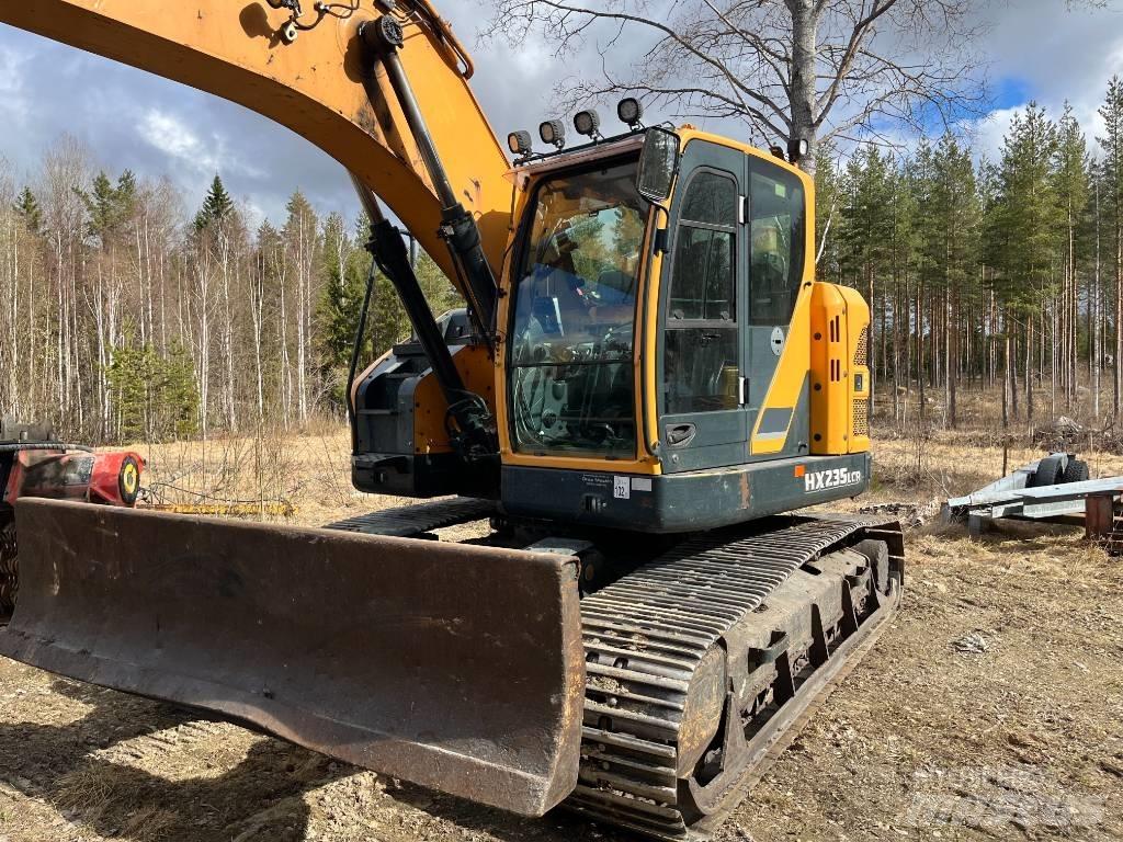 Hyundai HX 235 LCR Excavatoare pe șenile
